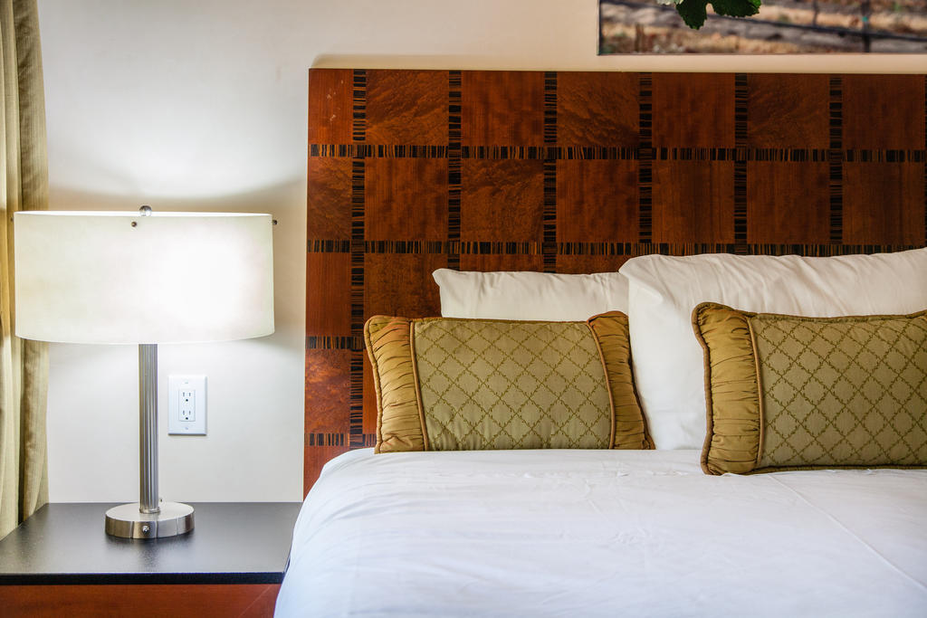 The Vendange Carmel Inn & Suites Rom bilde